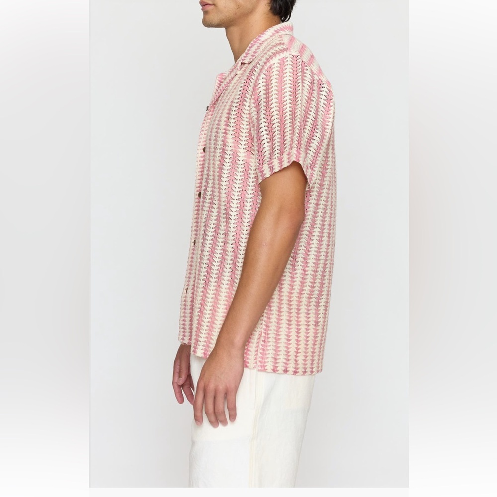Raga Geometric Open Stitch Camp Shirt sweater short sleeve button medium NWT - Picture 3 of 3